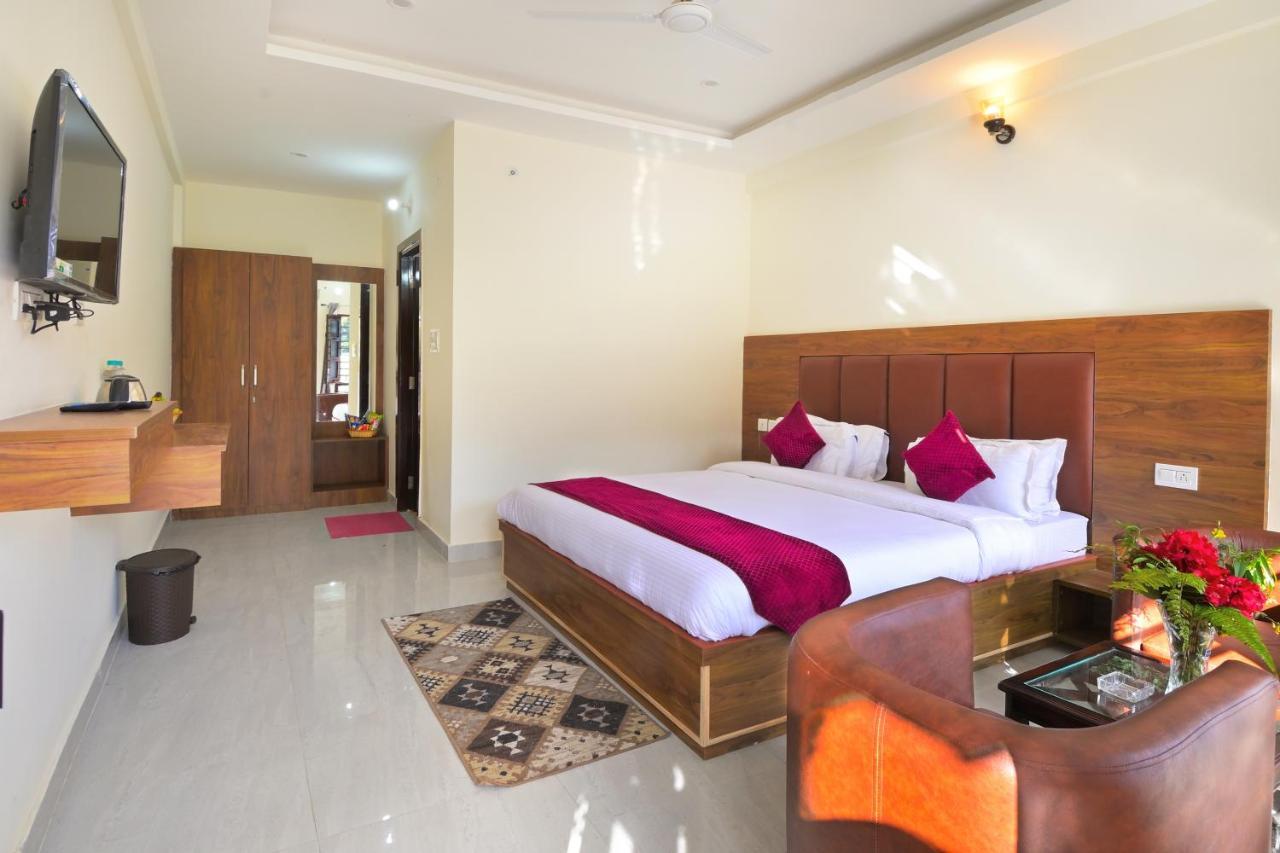 La Riqueza Dhanolti View # Near To Eco Park & Surkanda Devi Temple # Mountain View Rooms With Balcony # Big Parking # Customer Favourite Hotel Дханолти Экстерьер фото