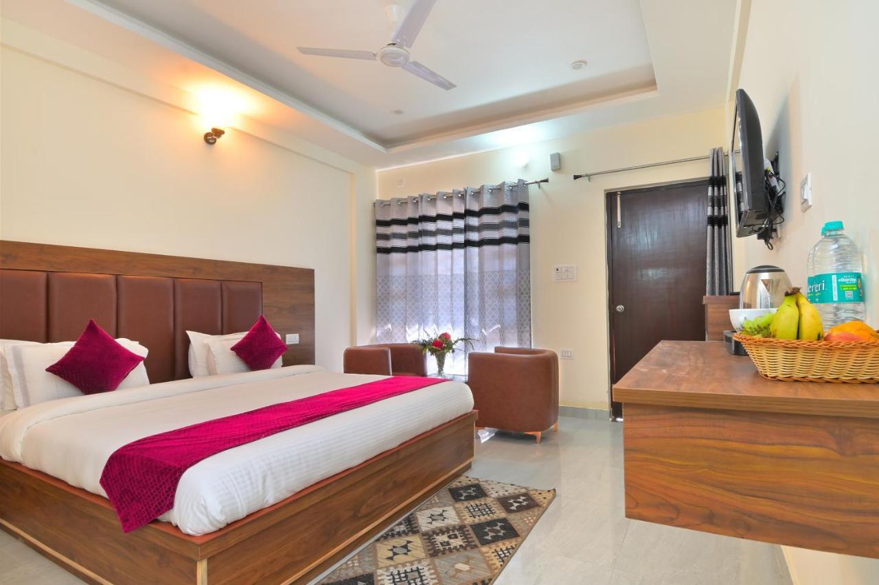 La Riqueza Dhanolti View # Near To Eco Park & Surkanda Devi Temple # Mountain View Rooms With Balcony # Big Parking # Customer Favourite Hotel Дханолти Экстерьер фото