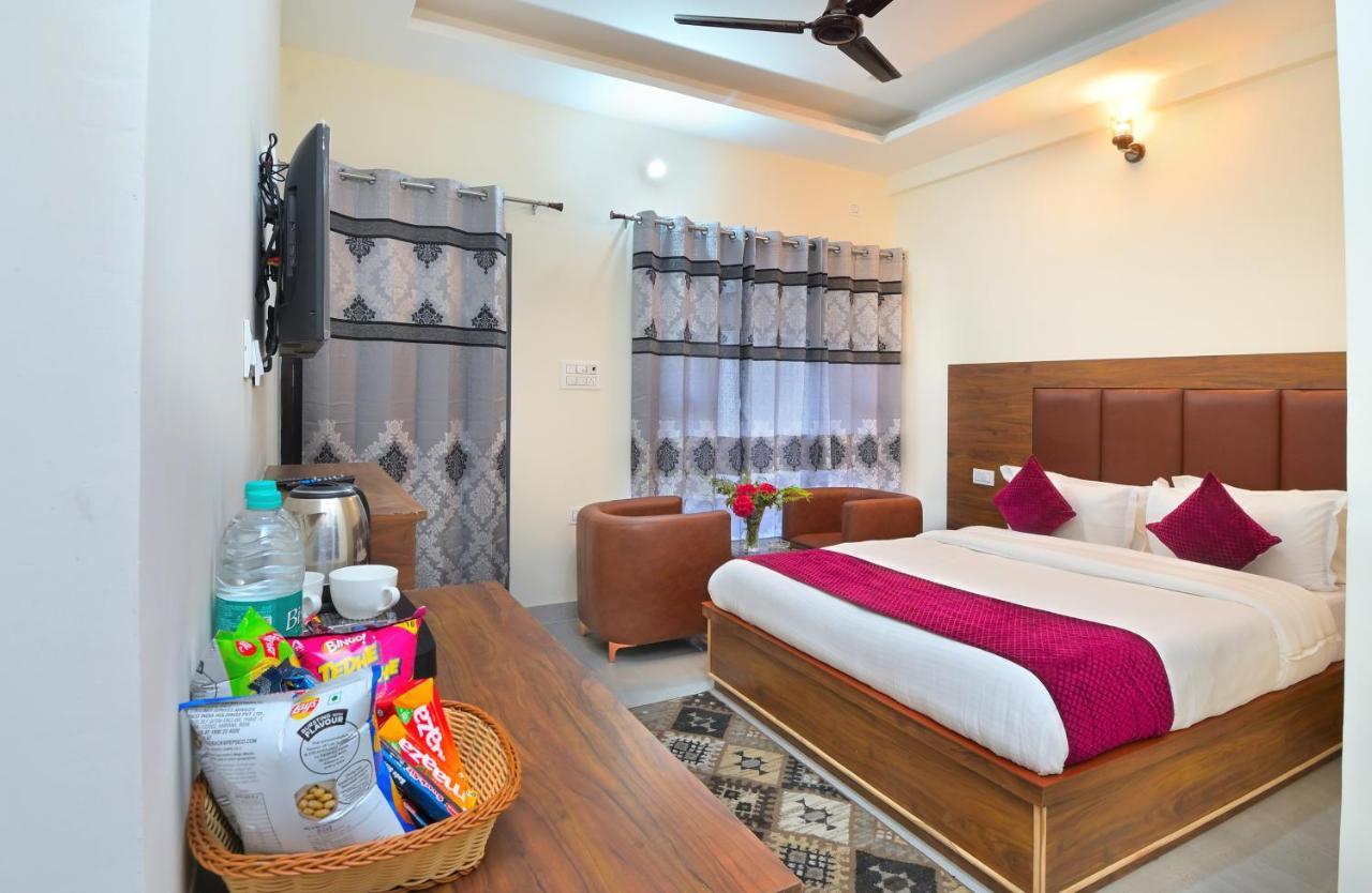 La Riqueza Dhanolti View # Near To Eco Park & Surkanda Devi Temple # Mountain View Rooms With Balcony # Big Parking # Customer Favourite Hotel Дханолти Экстерьер фото